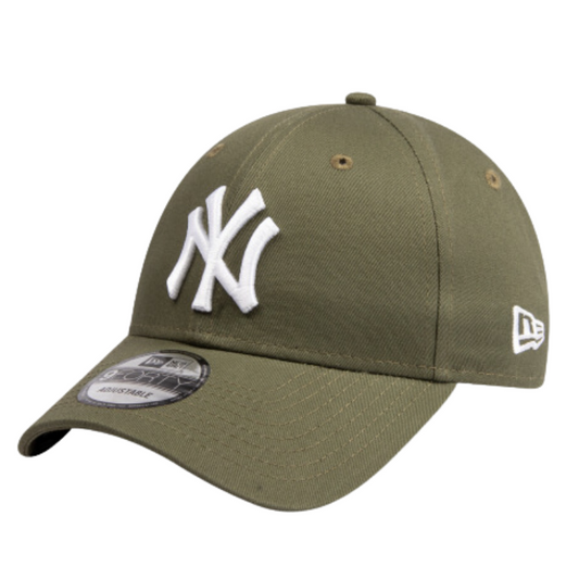 New Era New York Yankees 9FORTY - New Olive/White