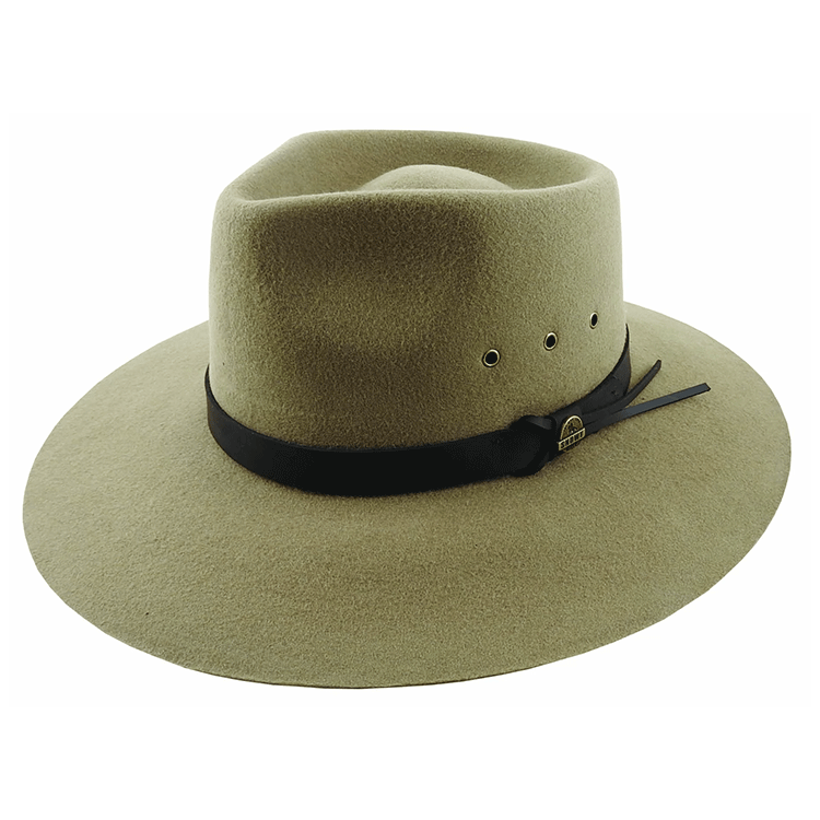 The man from snowy river deals hat