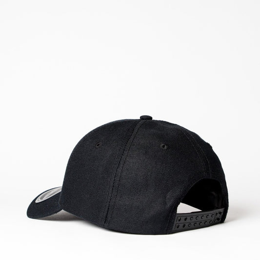 UFLEX 6 Panel Snapback Curved Cap - Black